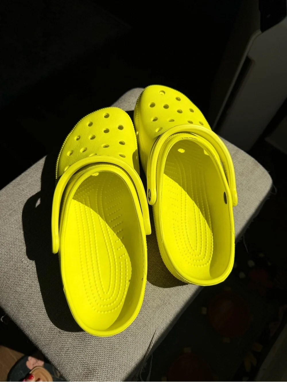 CROCS Classic Clog in Bright Yellow